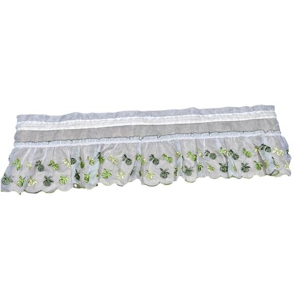 Vtg Embroidery Floral Sheer Curtain/linen Granny 69”X11”.Cottage Core Green Rose - Picture 4 of 6